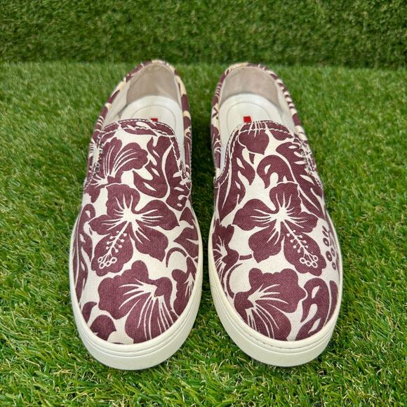 Prada Floral Burgundy and White Loafers - Picture 2 of 9
